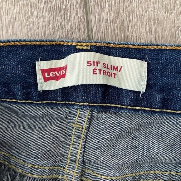 LEVI’S 511 Slim Distressed Shorts Boys Size 16 Waist 28 - Picture 2 of 4